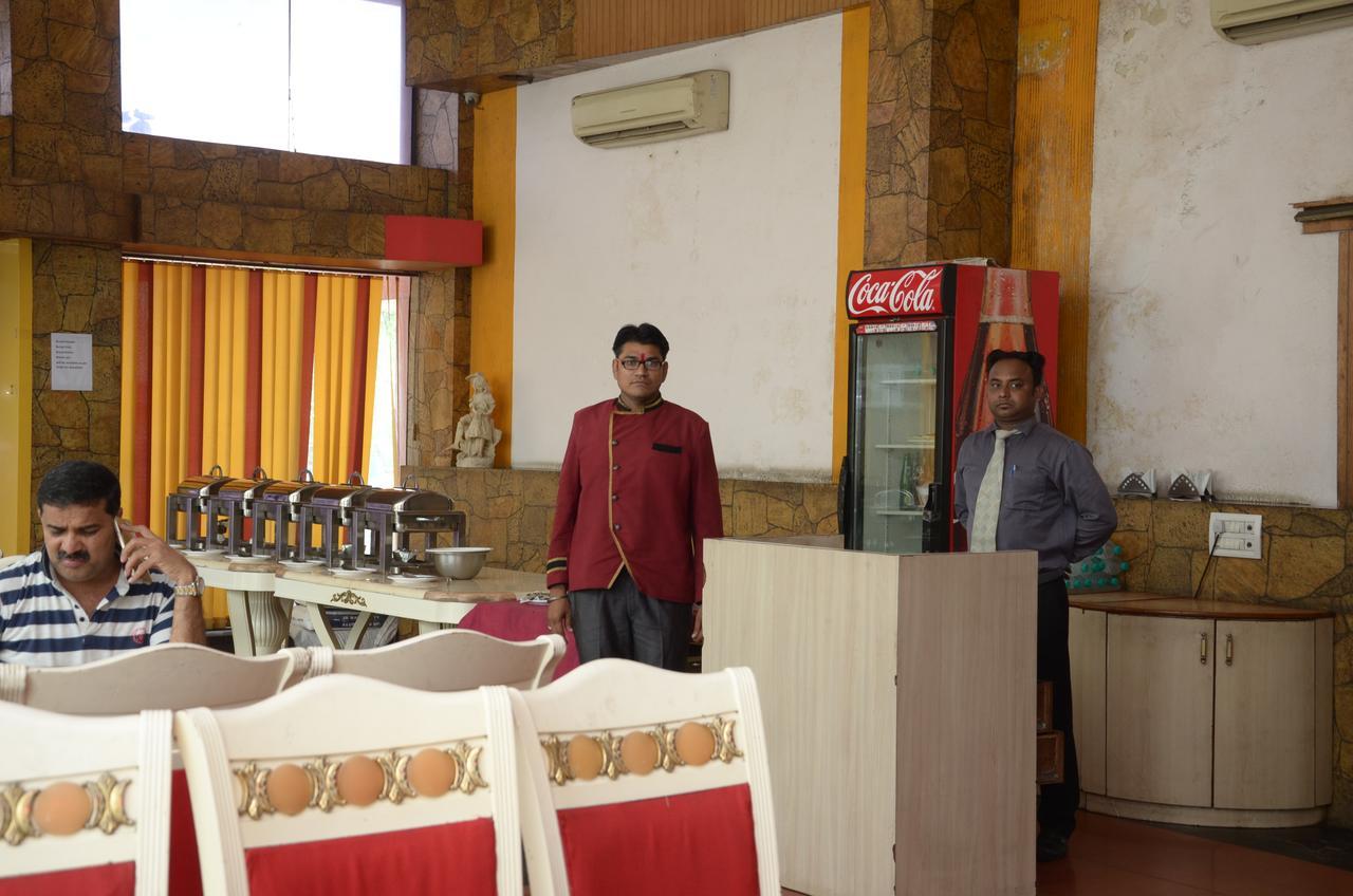 ناغبور Hotel Rahul Deluxe المظهر الخارجي الصورة